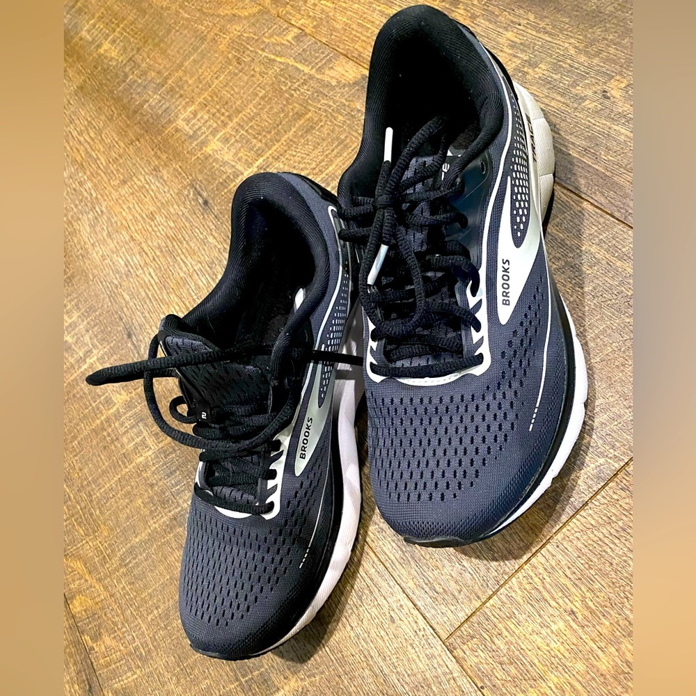 Women’s Brooks running Trace 2 shoes